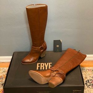 Frye Essa Seam Harness Tall (Tan) - Size 7.5